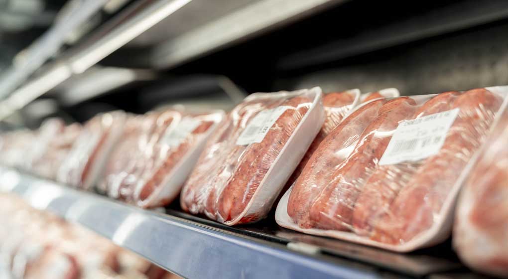 https://britishmeatindustry.org/wp-content/uploads/2020/01/sausages-wrapping-Jan-20.jpg